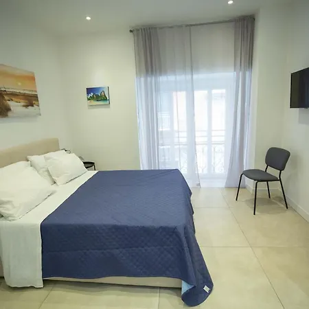 Apartament Napolidays Downtown By Dimorra *